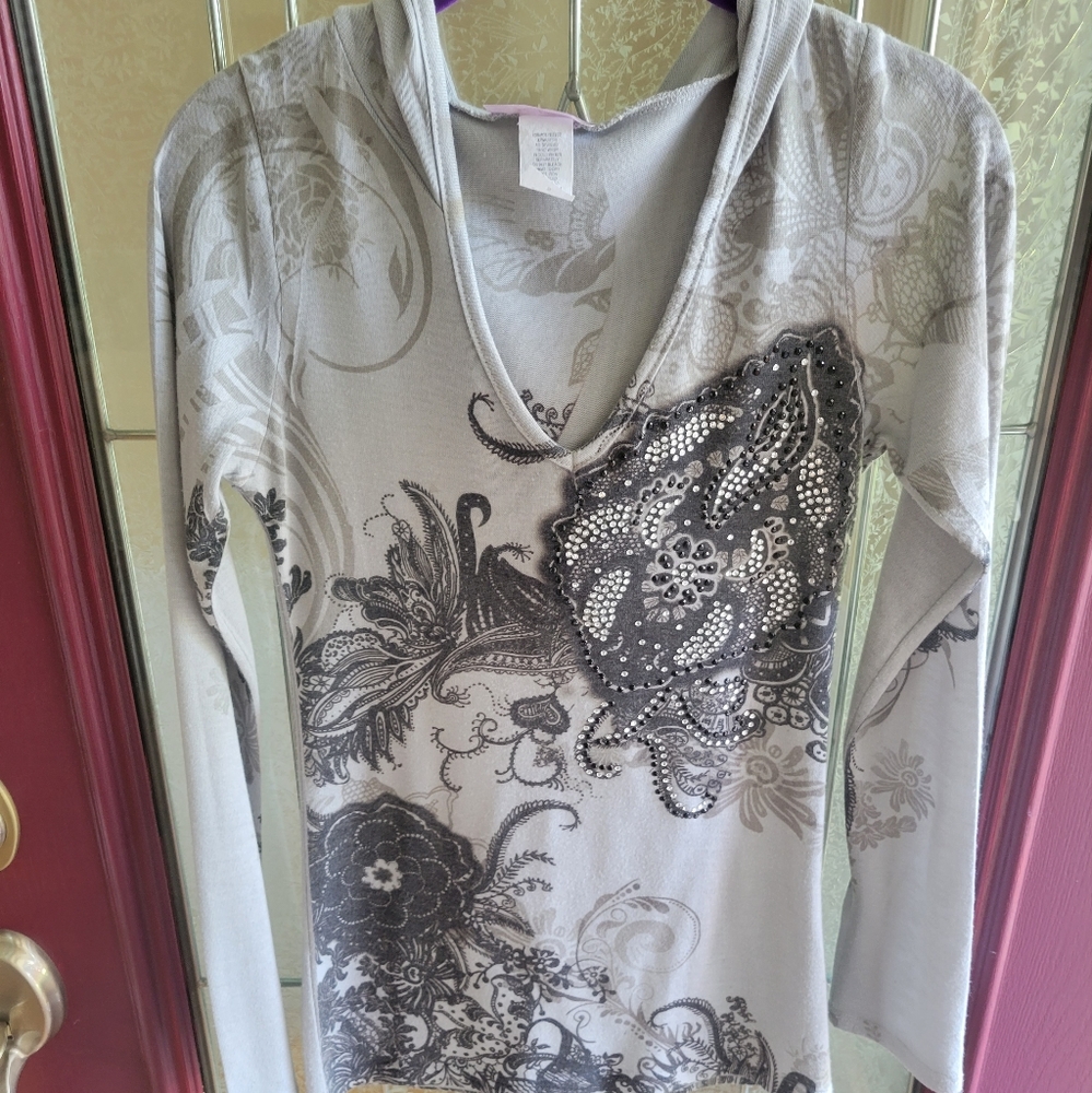 Pinkeli Hooded Embellished Jersey - Picture 14 of 16